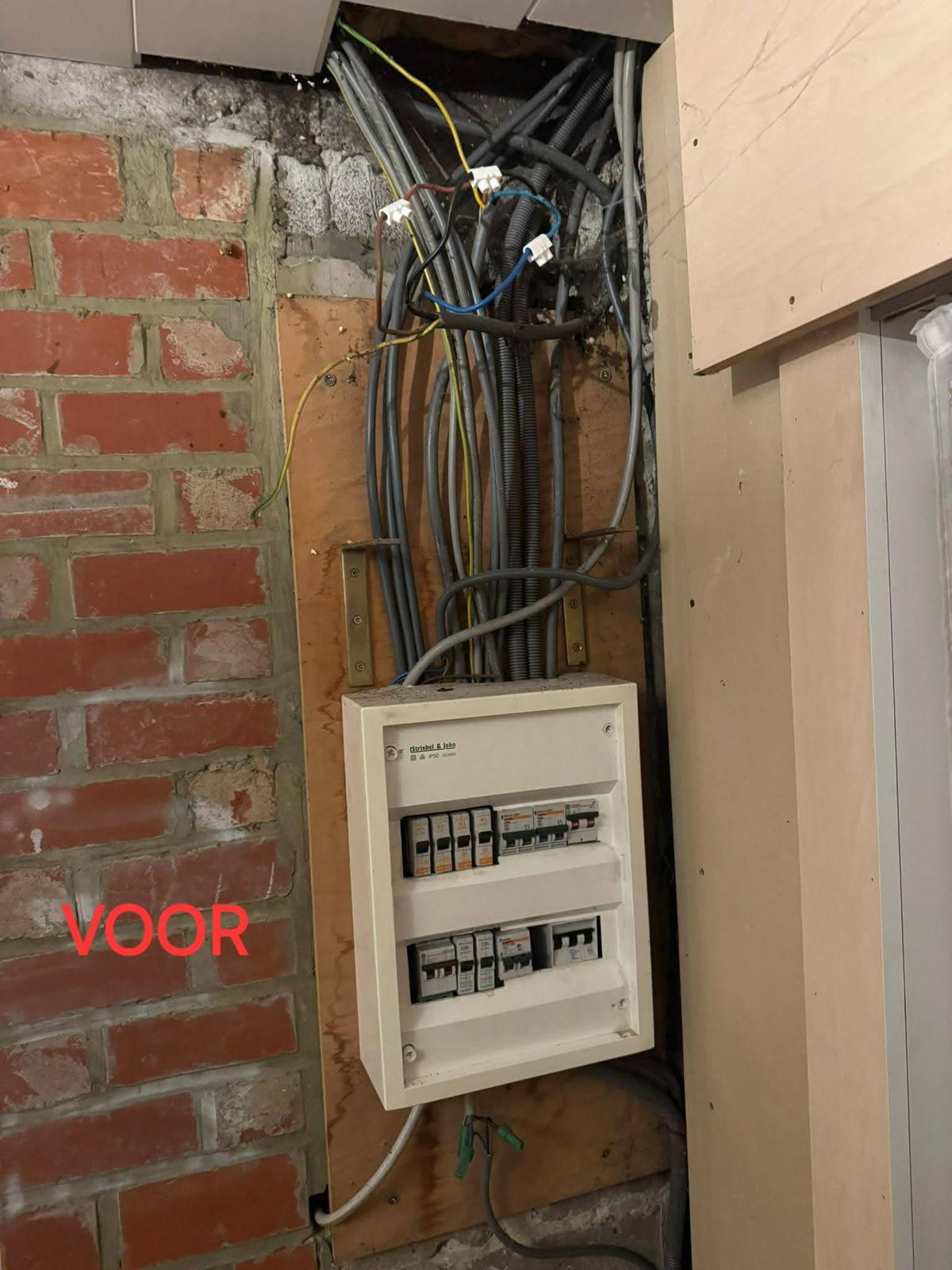 Elektriciteitswerk 24